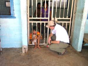 Paul meets a 13 year old girl who has been admitted to the Kiribati Mental Health Facility.